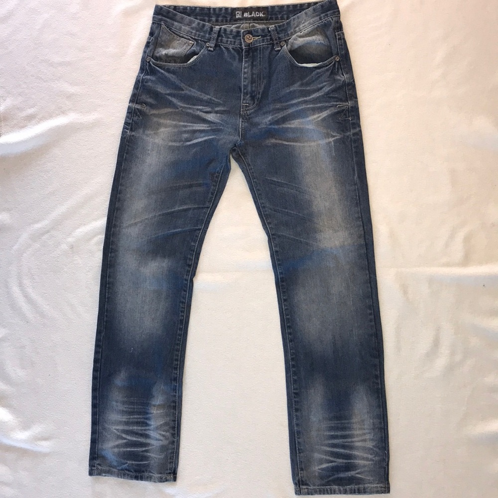 RUE 21| Distressed Relaxed Straight Mid-Rise Jeans